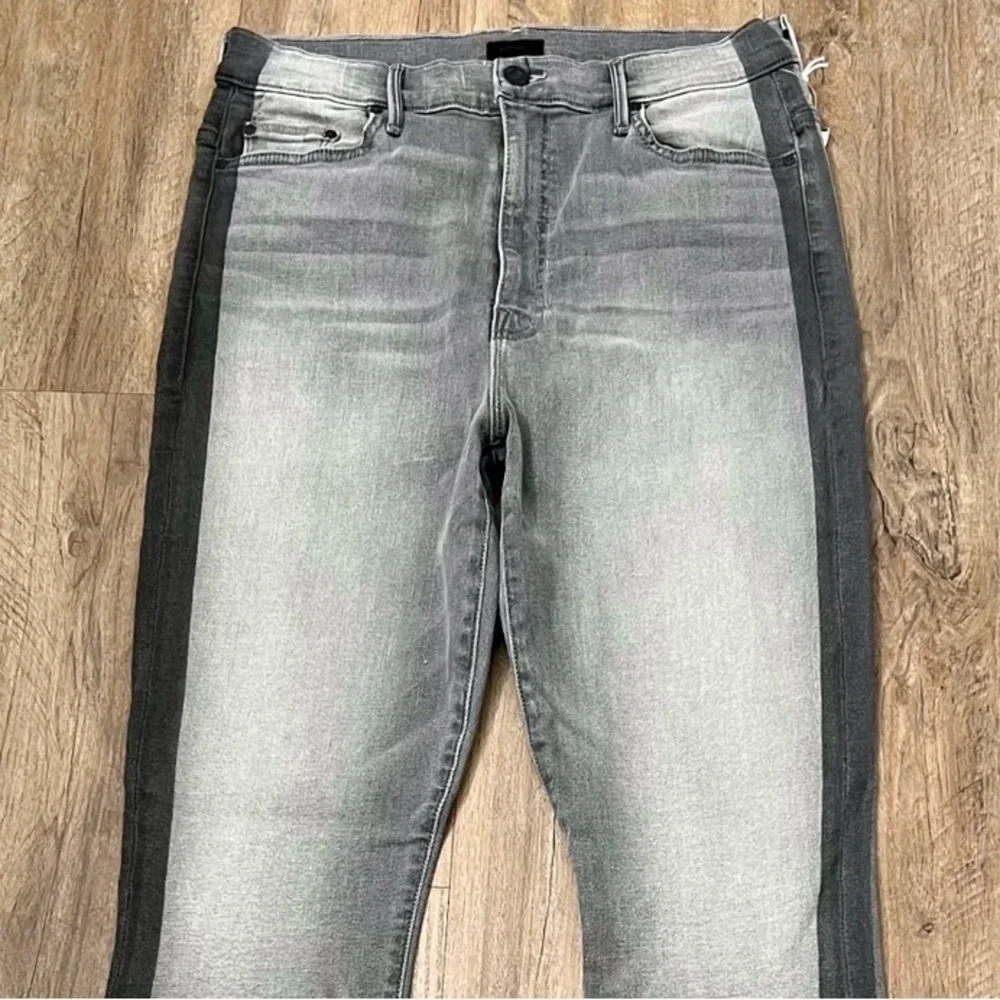 Mother Sz 31 Light Wash Gray Denim The Swooner Super Moon Stripe Skinny Jeans